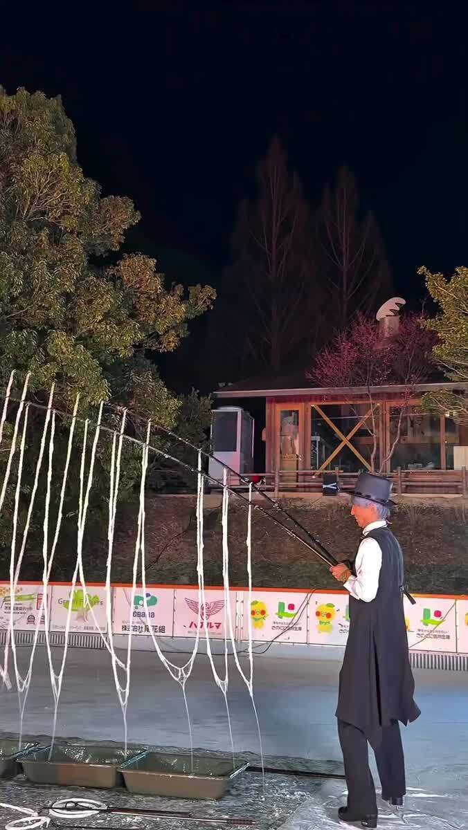 Какое красивое шоу 🌬
